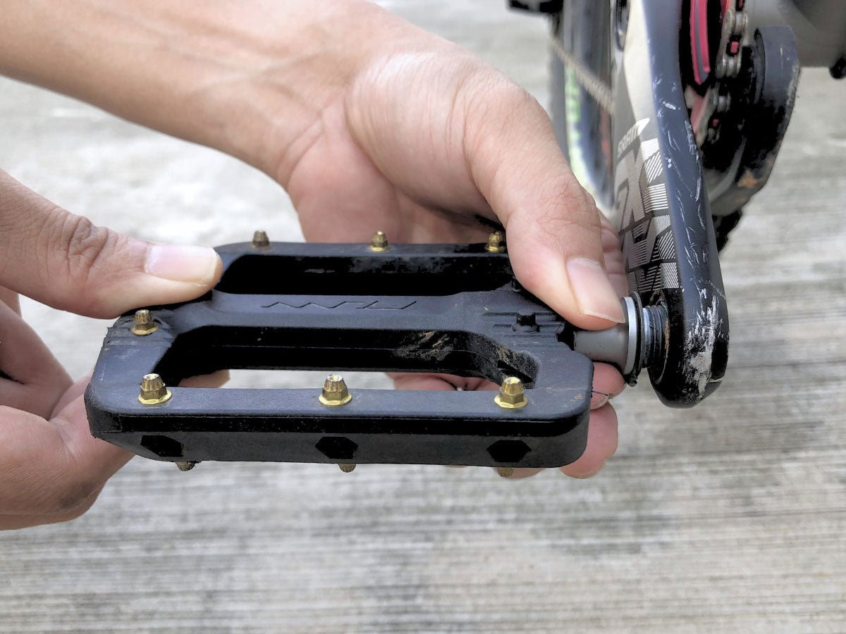 Easy Way To Install And Remove Bike Pedals | DIY Guide - Funn MTB Components