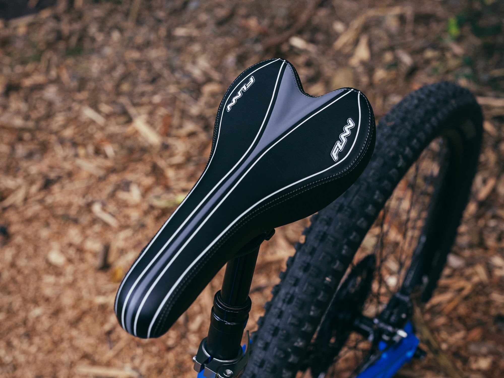 a Funn launch ii saddle mounted on a bike seat post.