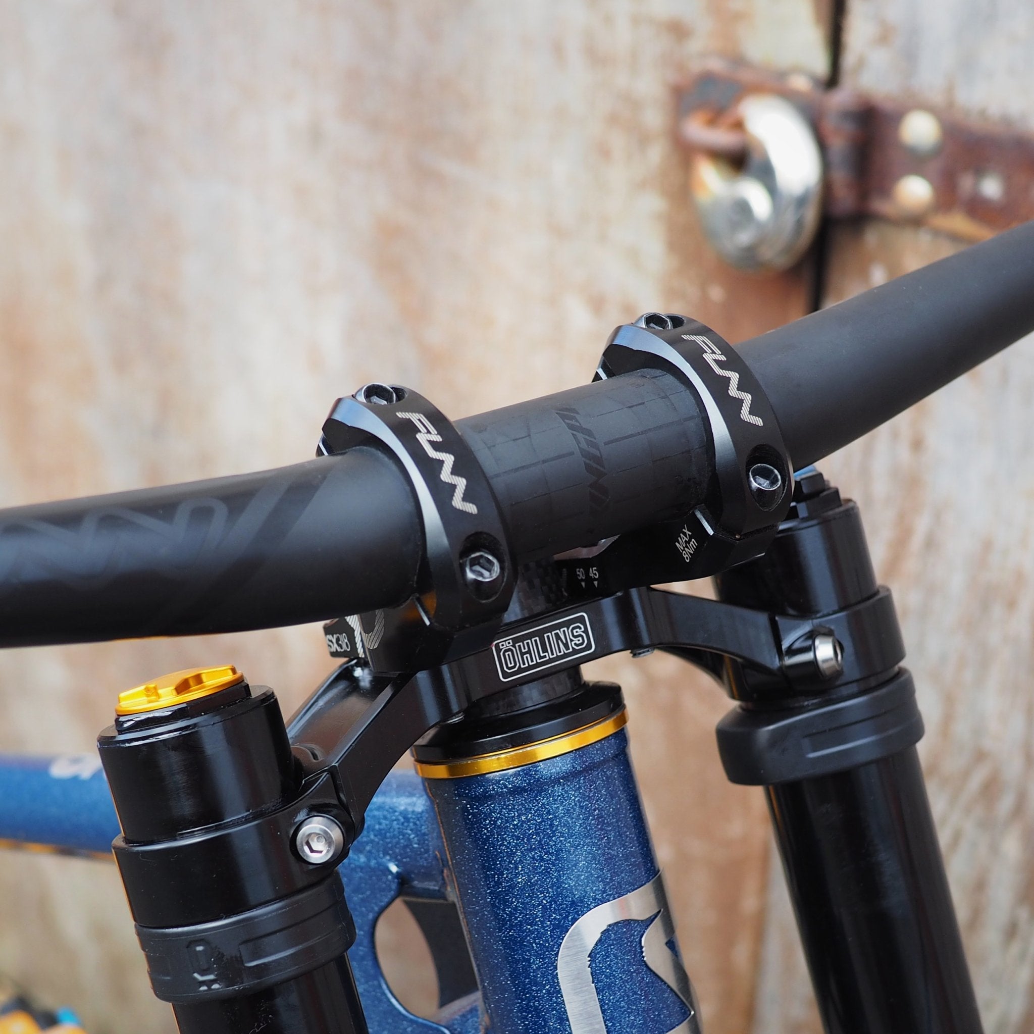 Black FUNN RSX Direct Mount Stem clamping mountain bike handlebars to dual crown fork, lightweight CNC alloy for precise control