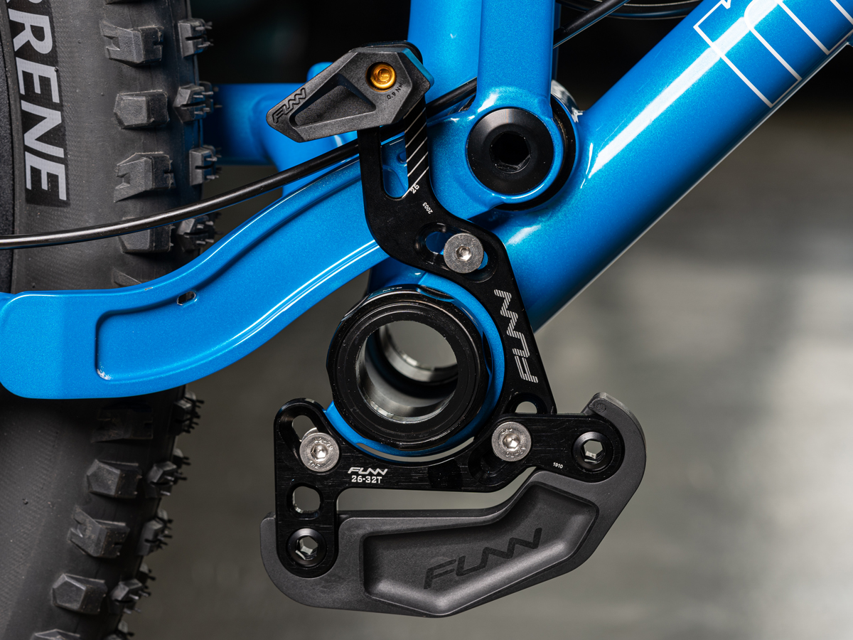 A close up of Zippa Lite ISCG05 chain guide, perfectly paired with Zippa Lite bash guards.